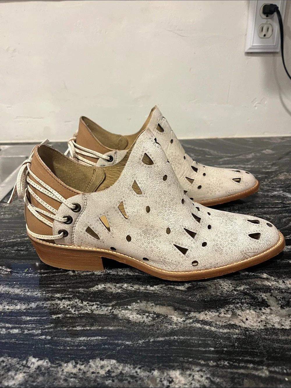 Women’s Musse & Cloud Slip On Leather Ankle Boots